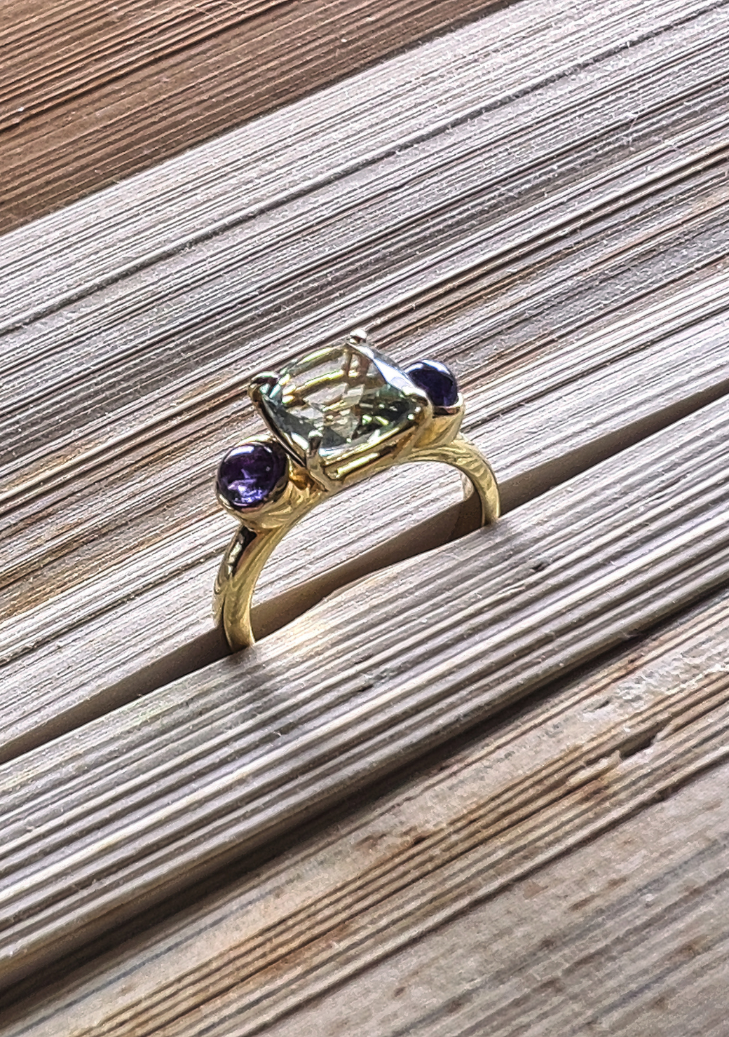 Hayahay Ring