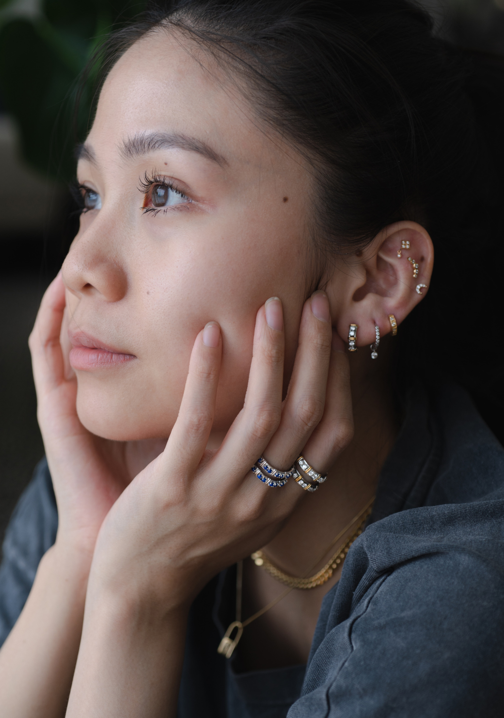 Crescent Curve Stud