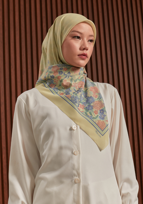 Gardenia Square Scarf