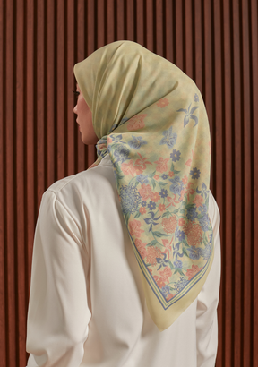 Gardenia Square Scarf