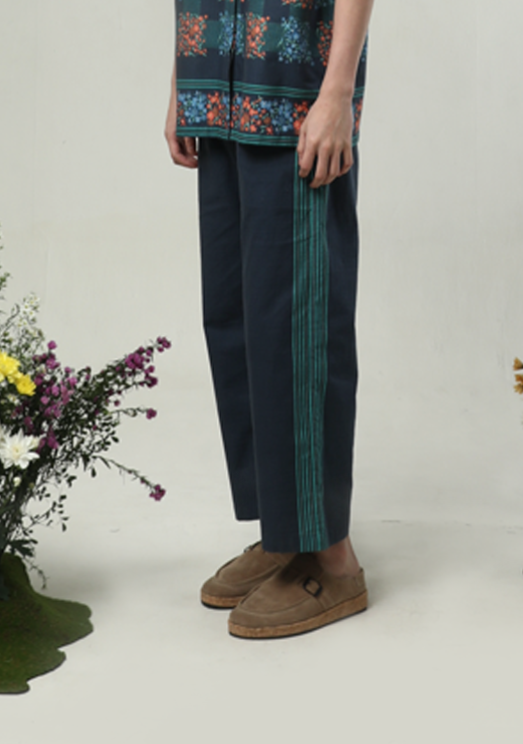 Gardenia Unisex Pants