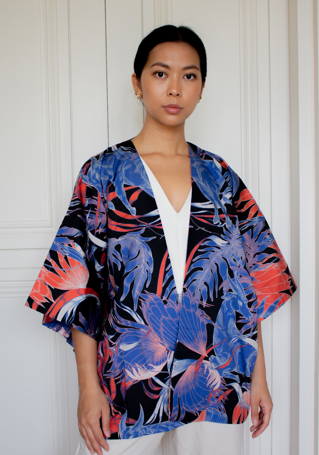 Reversible Short Cotton Kimono Jacket in Tamaraw in Peach & Navy