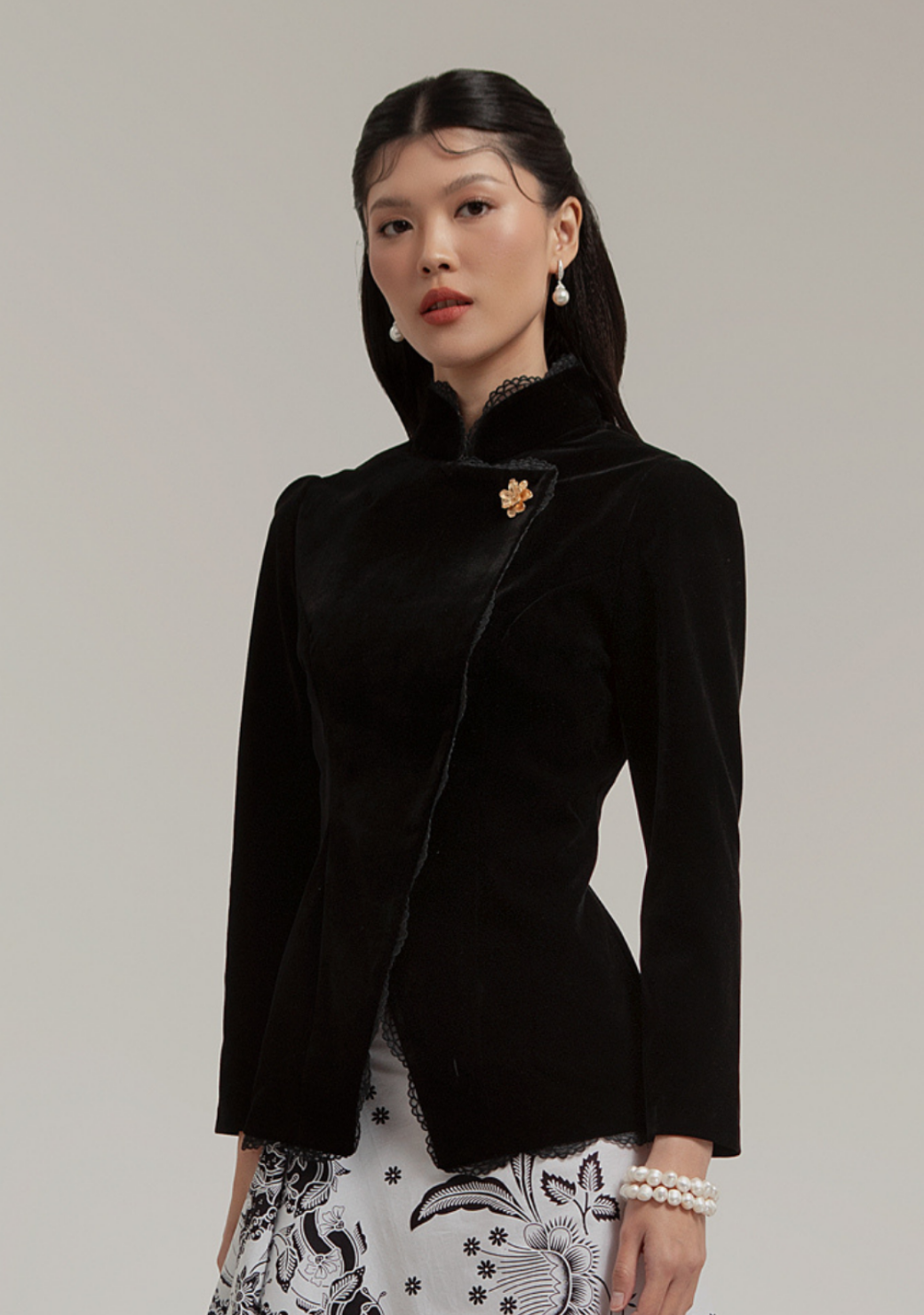 Ajeng Long Sleeve Top