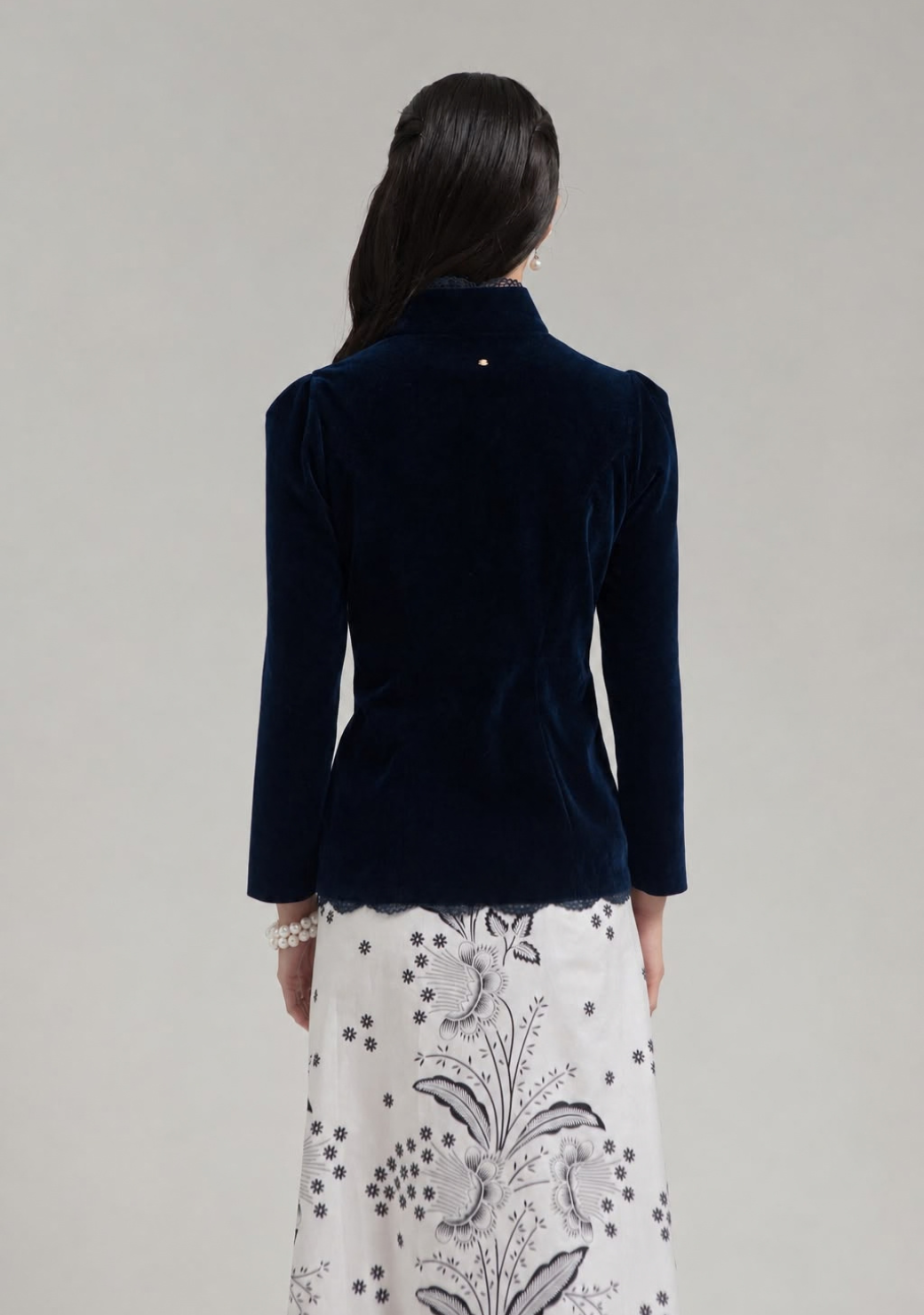 Ajeng Long Sleeve Top