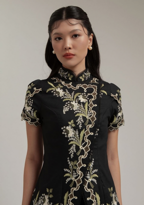 Ajeng Kirana Top