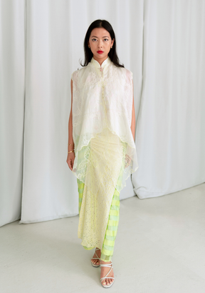 Mustika Pointed Kebaya