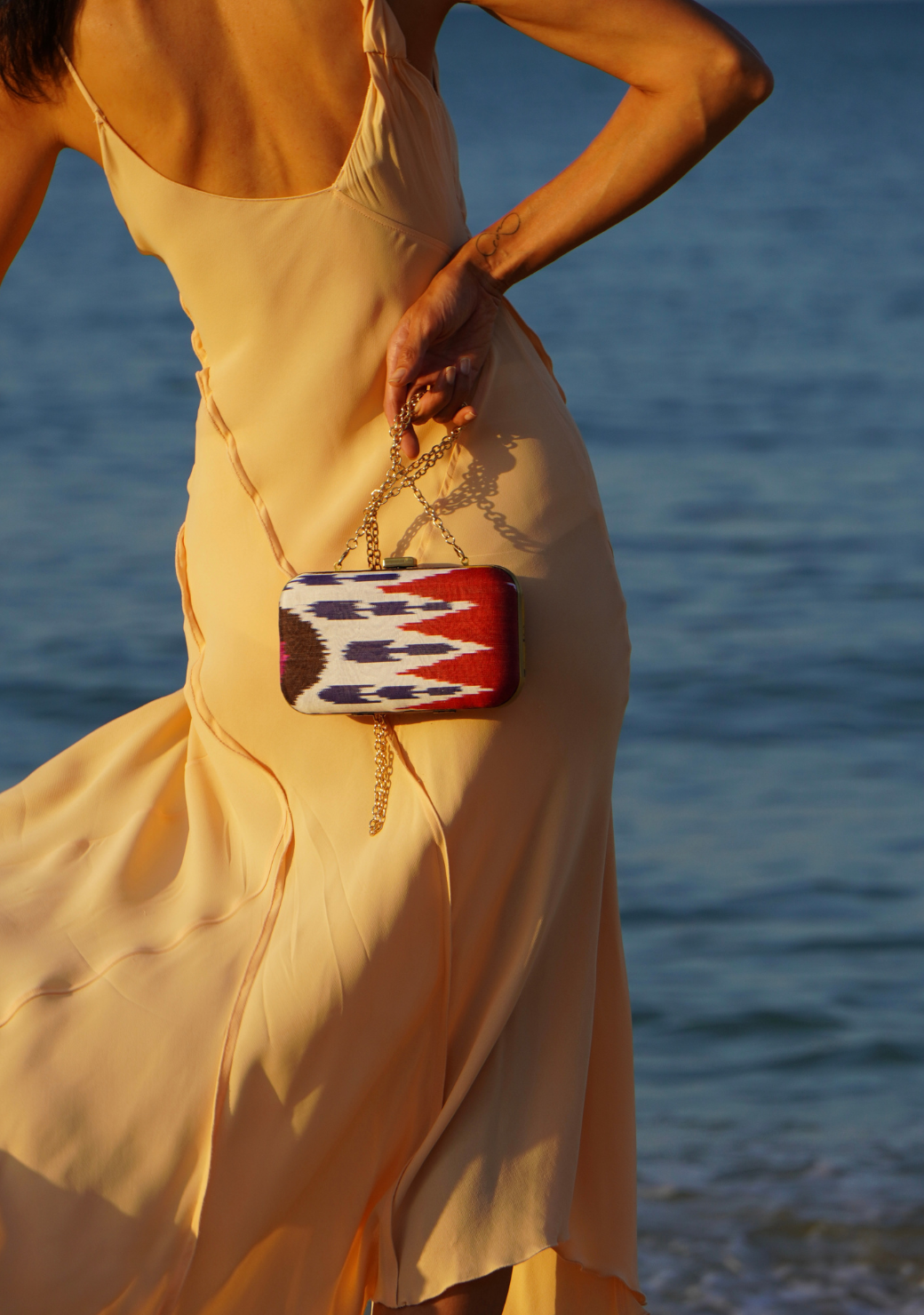 Tasia Clutch in Alegria II