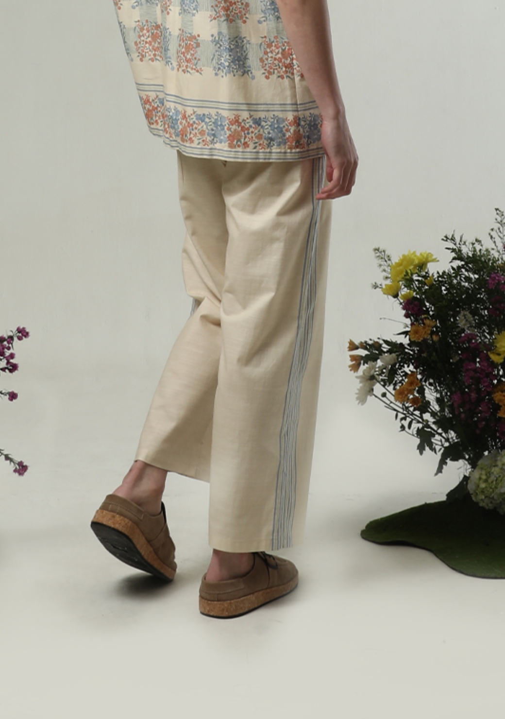 Gardenia Unisex Pants