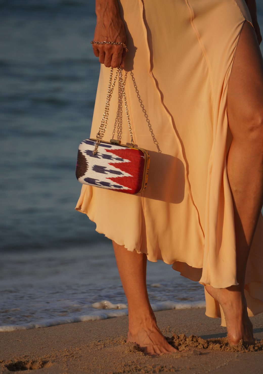 Tasia Clutch in Alegria II