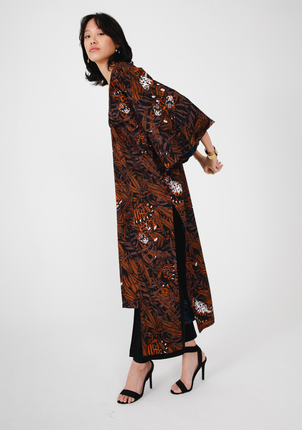 Reversible Long Cotton Kimono Robe in Visayan Leopard Cat in Bronze & Sunset