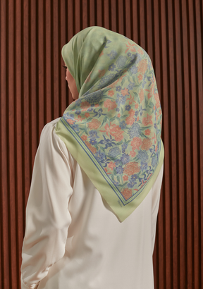 Gardenia Square Scarf