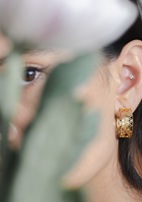 Bold Flower Hoop