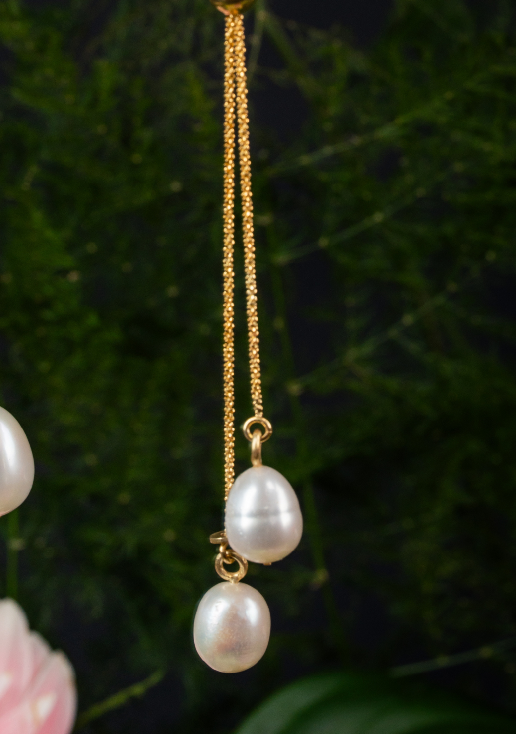 Small White Egg Pearl Necklace