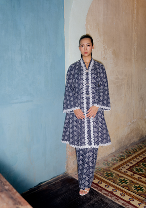 Raya Capsule: Larassati