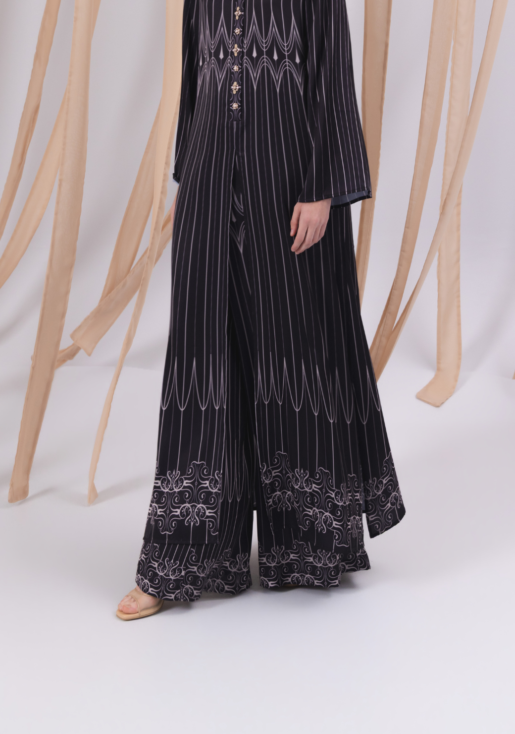 Ananta Pants in Black