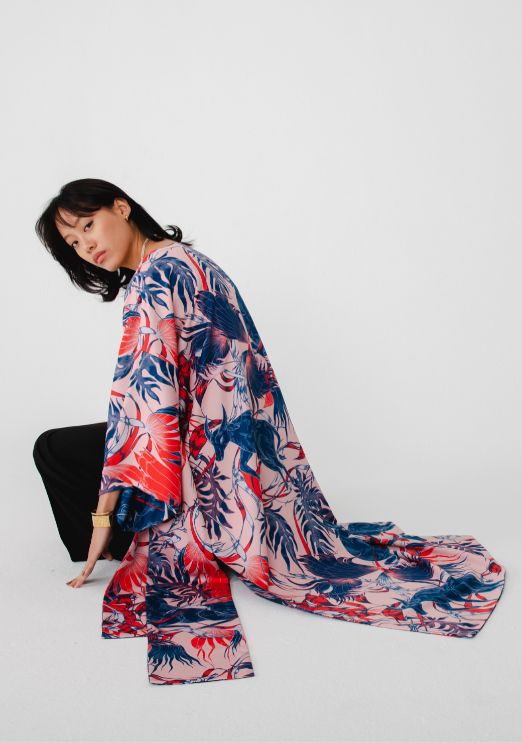 Reversible Long Cotton Kimono Robe in Tamaraw in Peach & Navy